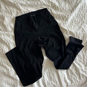 Everlane Black the Perform Leggings